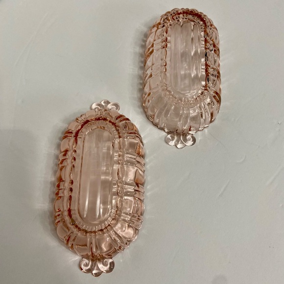2 Vintage ANCHOR HOCKING Pink Depression Glass “Old Cafe”Olive Pickle Boat Dish - Picture 6 of 14